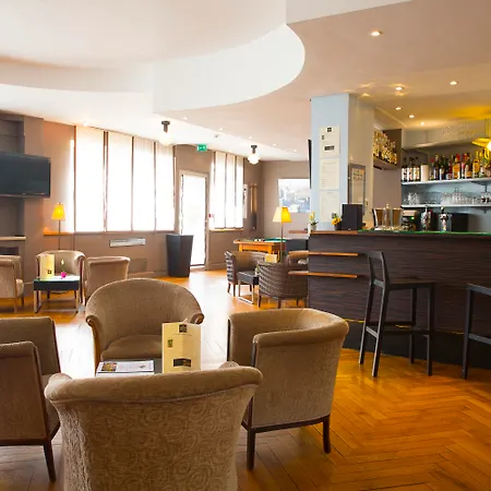 Hotel Grand Hotel De Tours 4*