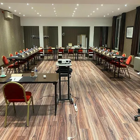 Отель Le Grand 4*