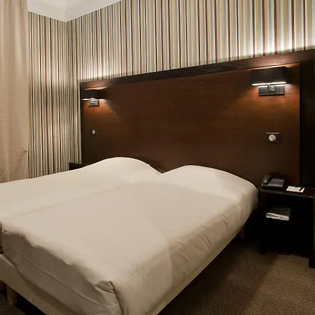 Hotel Grand De 4*