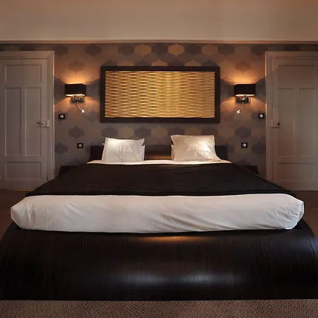 Grand Hotel De Tours 4*
