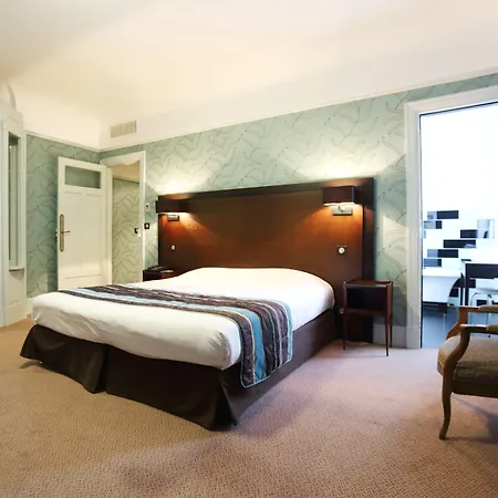 Grand Hotel De Tours 4* Tours