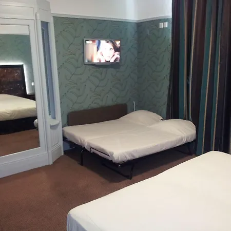 Hotel Grand De 4*