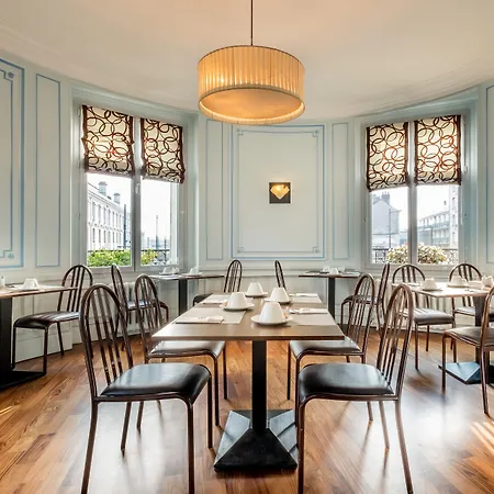 Grand Hotel De Tours Hotel 4*