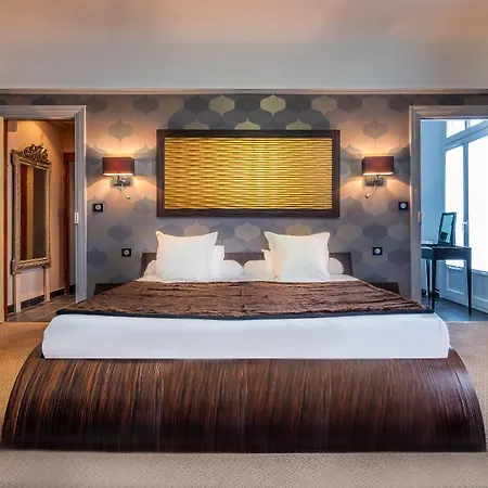 Hotel Grand Hotel De Tours Tours